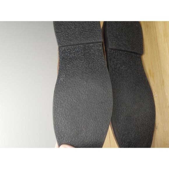 Stylish Steve Madden Brown Leather Boots - Picture 3 of 7